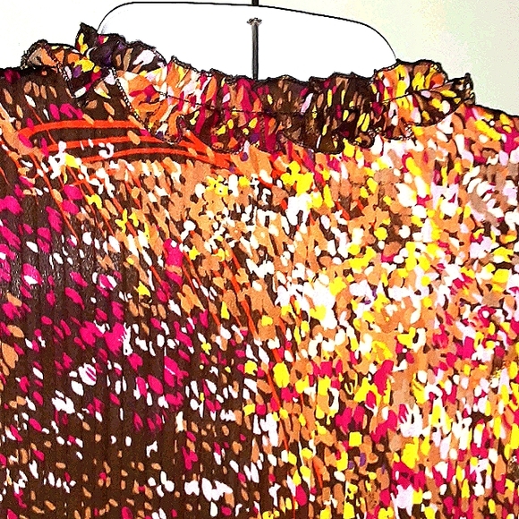 EAST Fifth blouse - Picture 9 of 9